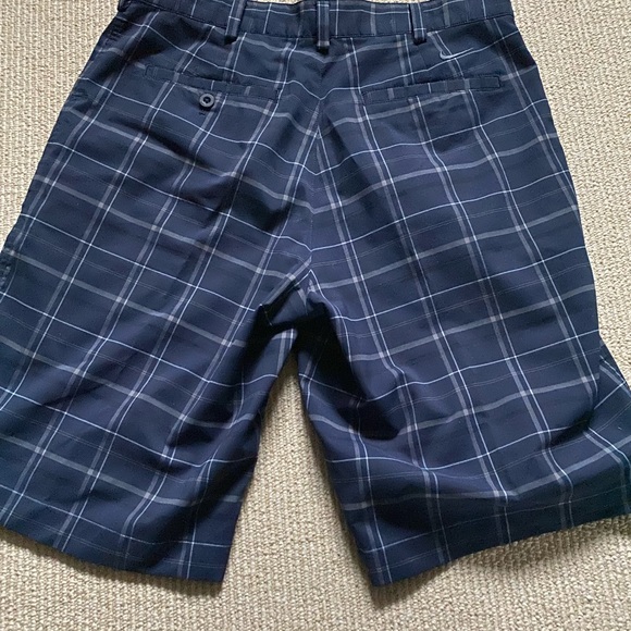 Mens Nike Golf shorts 32 M - Picture 2 of 4